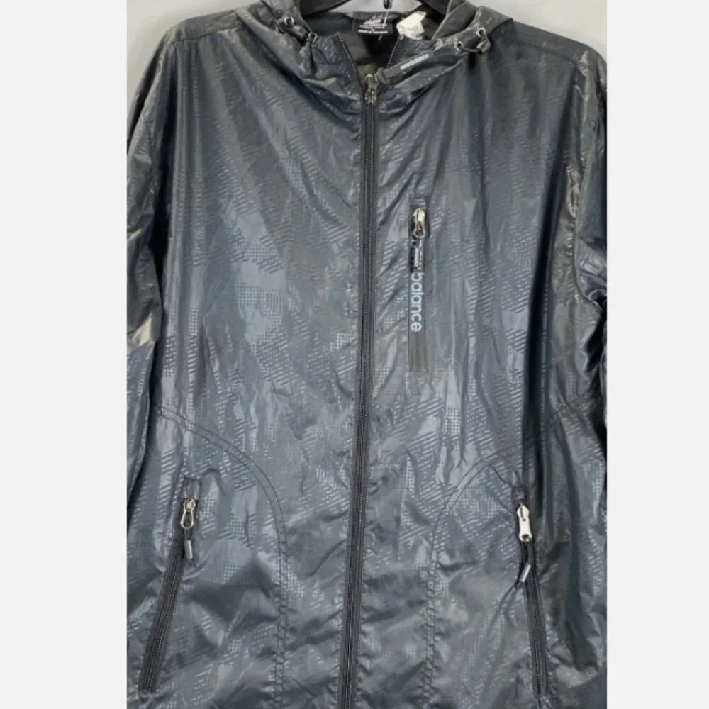 New Balance Men's Black Jacket Size S NWT - Picture 8 of 8